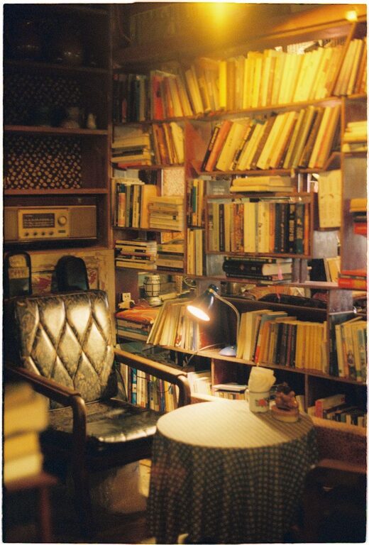 Tips for Creating a Cozy and Inviting Reading Nook at Home
